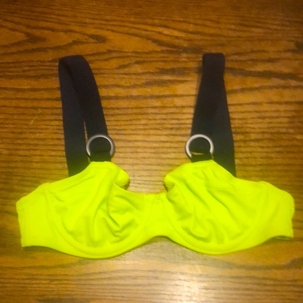 NWOT Aerie bikini top